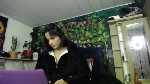 Snapshot of maritza_ferrerr chatting on January 24, 11:59 am Maritza Ferrer -Samara Beltran online show from January 24, 11:59 am