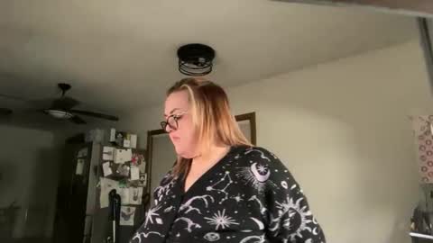 maroon_moon online show from November 17, 11:49 pm