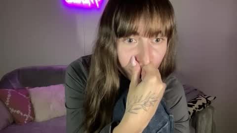 Mary online show from September 29, 4:01 pm