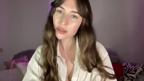 Mary online show from November 22, 1:47 pm