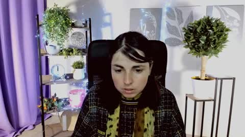 martaedams online show from April 8, 6:37 am