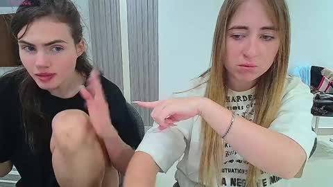 marthabarens online show from May 9, 1:46 pm