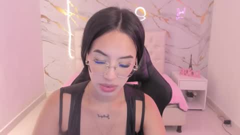   online show from February 11, 12:39 pm