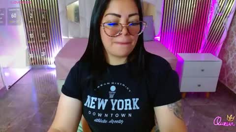 Hey im martina online show from May 18, 4:07 am