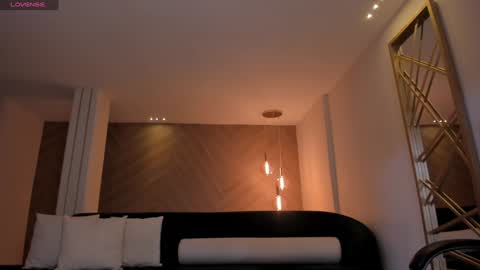 Martinna Bonnet online show from December 18, 10:08 am