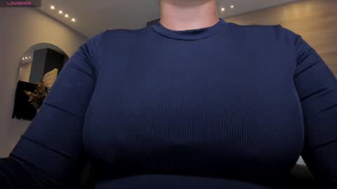 Martinna Bonnet online show from March 5, 10:22 am