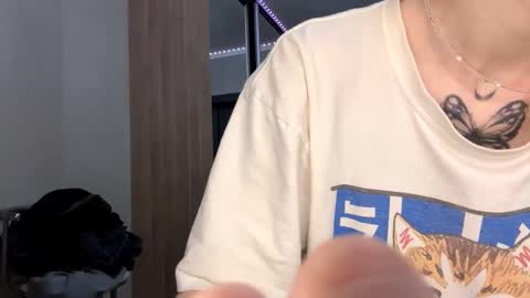 Lisa online show from February 4, 2:42 pm