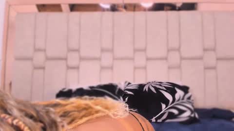   online show from September 18, 8:29 pm