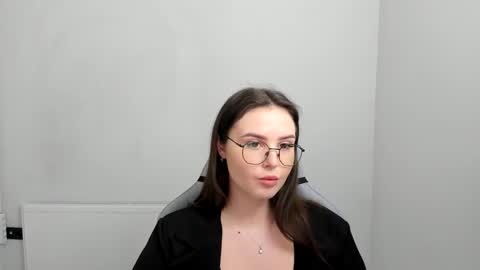 Alice online show from April 19, 7:08 am