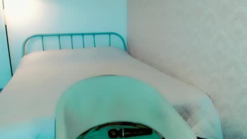 Anna online show from April 7, 4:47 am