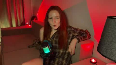 SirenVictoria online show from May 7, 8:34 pm