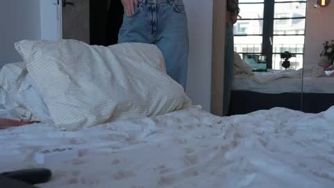 Marina online show from April 2, 3:20 pm