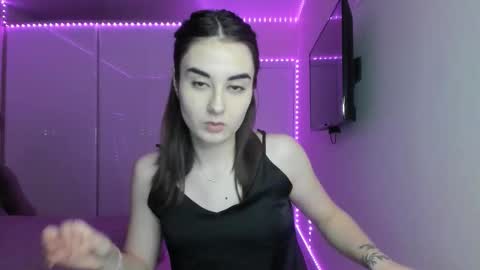 Mary online show from February 1, 3:49 am