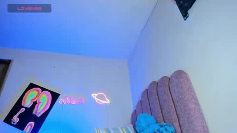 Snapshot of maryybellax chatting on February 23, 3:07 am maryybellax online show from February 23, 3:07 am