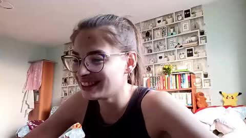 Kelly online show from April 13, 9:10 am