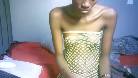 maskgang001 online show from November 6, 5:35 am