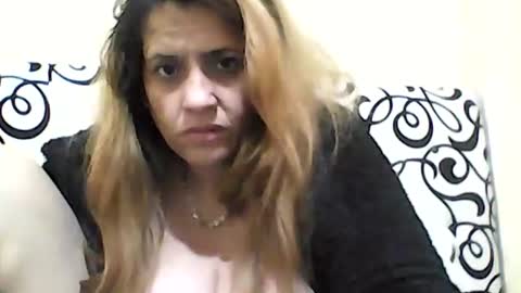 mature_sweet3827 online show from January 3, 6:33 am