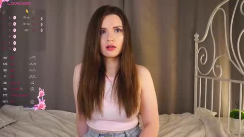 Lily online show from February 21, 4:05 pm