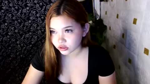 maxinean online show from July 28, 4:39 pm