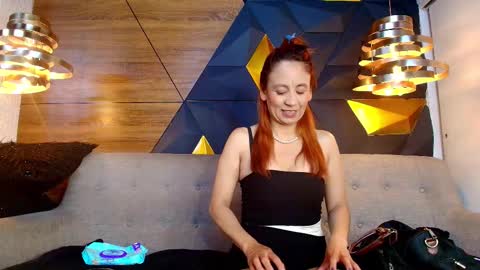 Snapshot of maxx_caprice chatting on September 19, 11:20 am gabby online show from September 19, 11:20 am