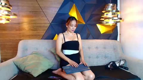 gabby online show from November 14, 3:39 am