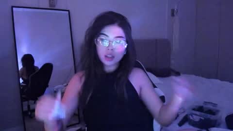 Mia online show from January 8, 4:16 am