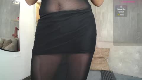 may_wood online show from April 20, 12:08 pm