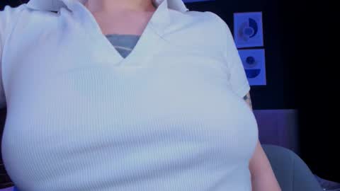 Maya online show from March 8, 2:21 pm