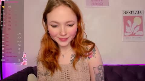Snapshot of maya_light chatting on February 4, 8:35 am Maya online show from February 4, 8:35 am