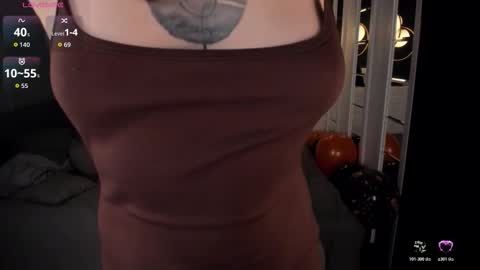 Woman online show from November 1, 3:16 pm