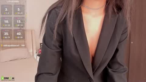 Maya online show from November 13, 4:17 pm