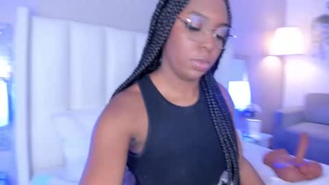 Maya online show from February 5, 4:27 am