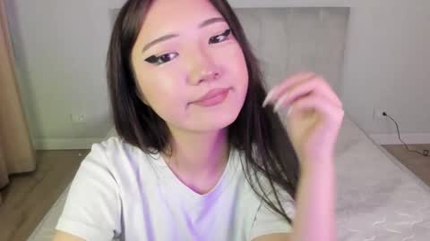 Erina online show from February 10, 7:33 am