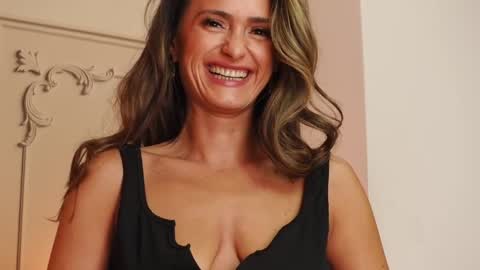 MayaVixxen online show from April 15, 1:39 am