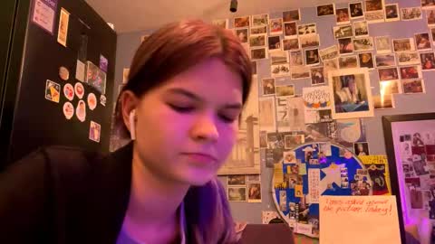 Rose online show from March 11, 8:22 pm