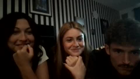 Snapshot of megan20253 chatting on September 26, 1:03 am megan20253 online show from September 26, 1:03 am