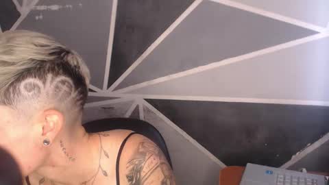 Megan and sophi online show from February 19, 9:02 pm