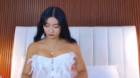 Snapshot of megan_cruzgb chatting on October 16, 1:58 pm Carolina Paez online show from October 16, 1:58 pm