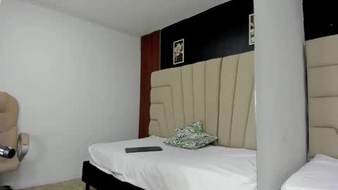 Megan online show from October 19, 3:19 am