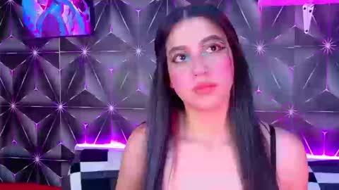 Snapshot of megan_jenner1 chatting on September 23, 4:32 am megan_jenner1 online show from September 23, 4:32 am