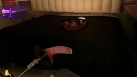     online show from October 25, 2:14 pm