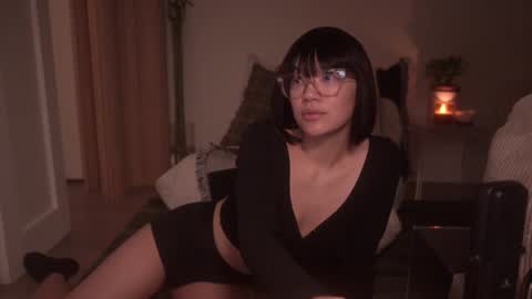 Snapshot of meganmei666 chatting on December 27, 2:47 am for more 3 online show from December 27, 2:47 am