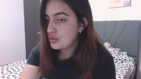 Snapshot of megansnow_ chatting on September 30, 3:23 am MEGAN online show from September 30, 3:23 am