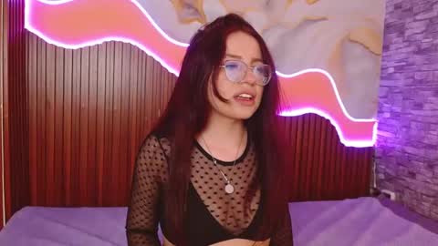 megansweet303av online show from November 14, 11:27 pm