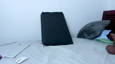 megansweetcome online show from April 9, 8:14 pm