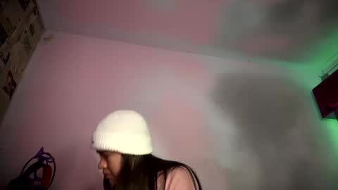 Snapshot of meganthompsonn chatting on February 6, 1:05 am Megan online show from February 6, 1:05 am