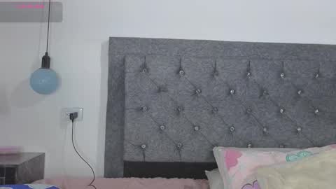 Meghan  online show from November 5, 9:09 pm