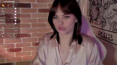  Katie  online show from December 1, 4:53 pm