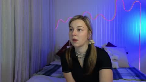 Snapshot of mel_nelson chatting on January 16, 3:34 am Mel online show from January 16, 3:34 am