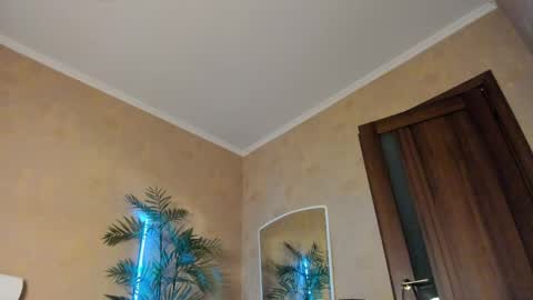  Start every day 2000 - 700 online show from April 8, 10:12 pm